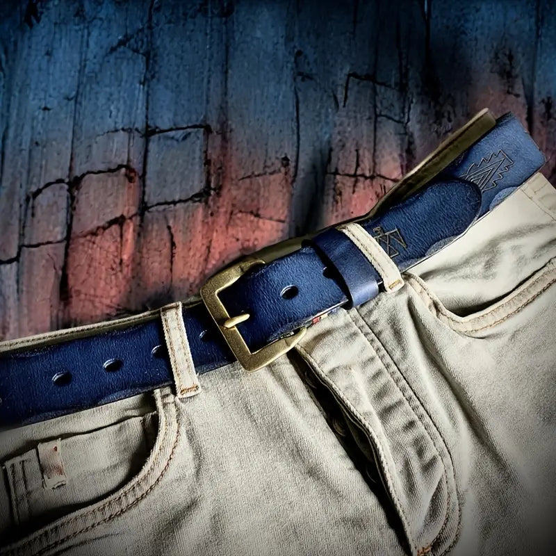 Leather retro and personalized pin buckle belt