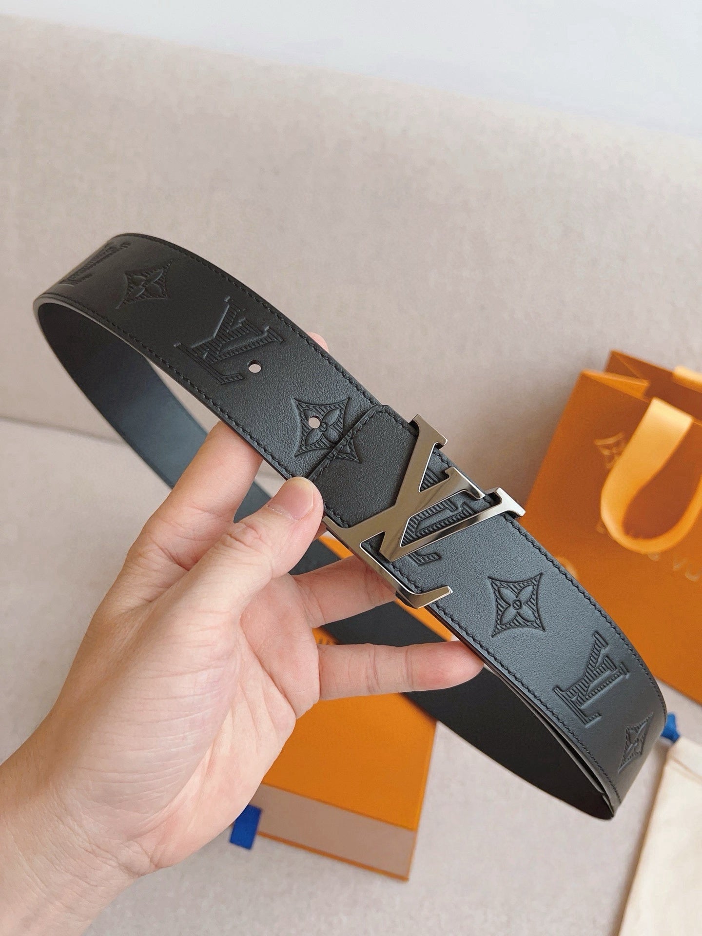 L Genuine leather belt V delivery 3 to 7 working days